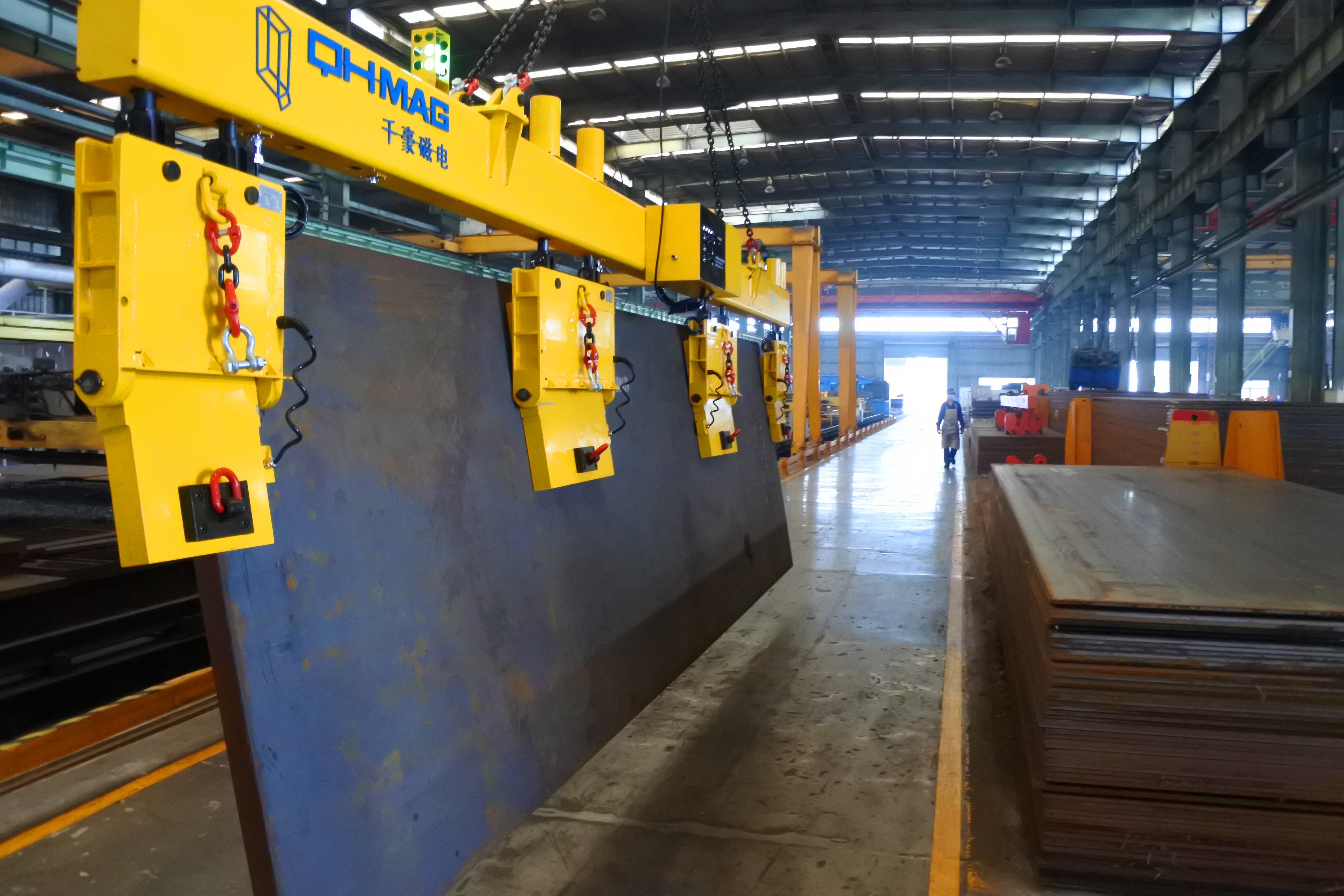 側(cè)吊鋼板電永磁起重吊具 側(cè)吊鋼板電永磁起重吊具